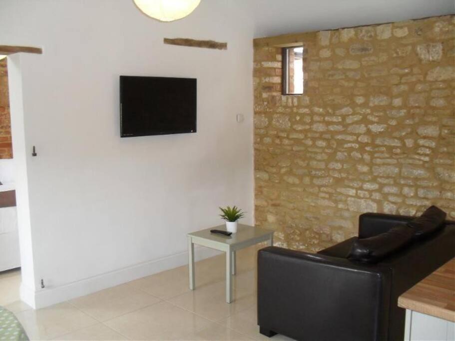 Ferienwohnung Mole Hole Towcester Exterior foto